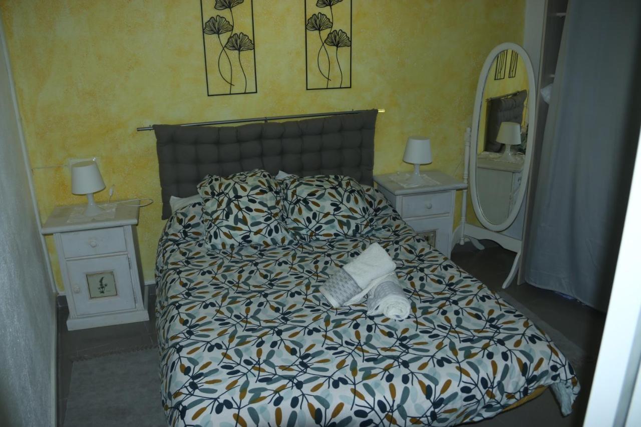 Apartamentos Fornells Castello  D'Empuries Esterno foto