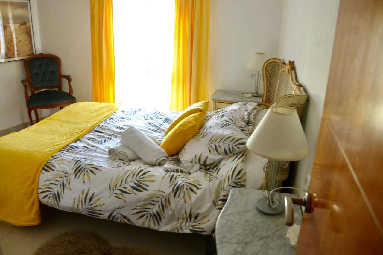 Apartamentos Fornells Castello  D'Empuries Esterno foto